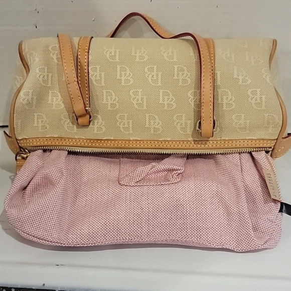 NWOT - DOONEY & BOURKE SHOULDER HANDBAG PURSE WITH IMPERFECTIONS - Picture 10 of 11